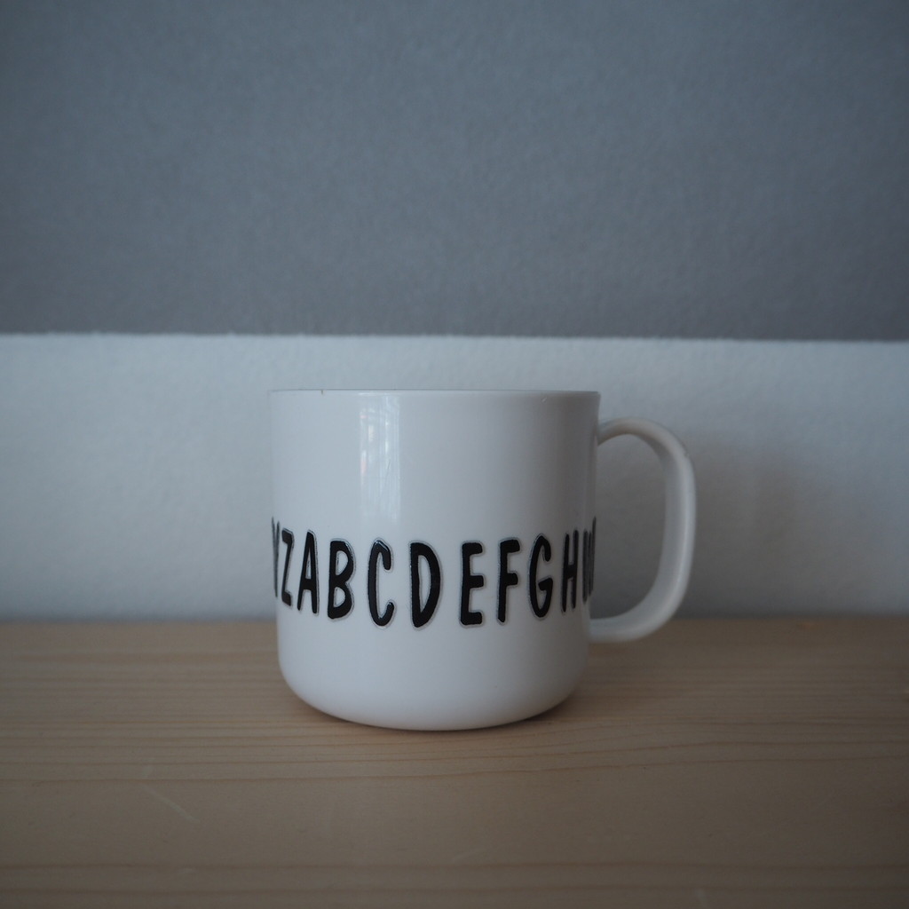 100均の耐熱耐水シールでオリジナルのマグカップ その2 Ehamiの賃貸diyリノベーション Diyで造るお気に入りの暮らし Powered By ライブドアブログ