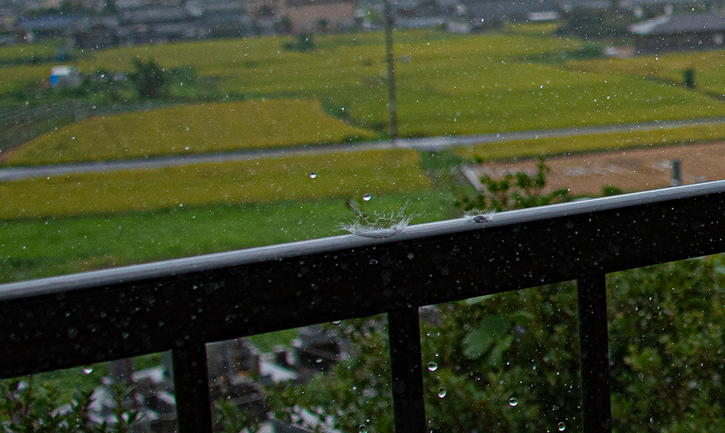 Water_drops_high