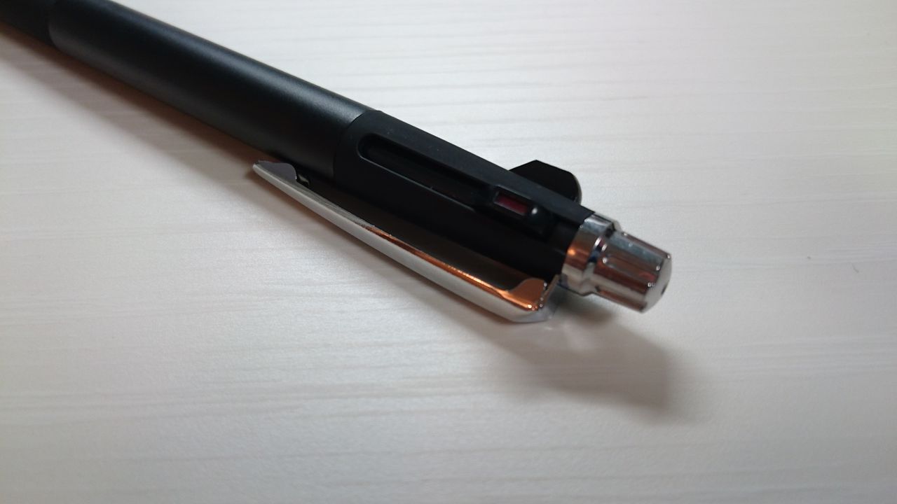 Daiso Jetstream Prime風 のお話 A3のコピー用紙の上で Daiso Jetstream Prime風 のお話 A3のコピー用紙の上で