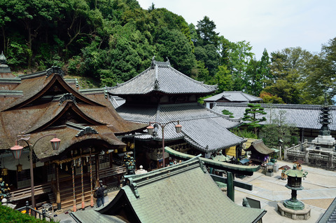 宝山寺