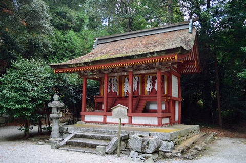 東神社