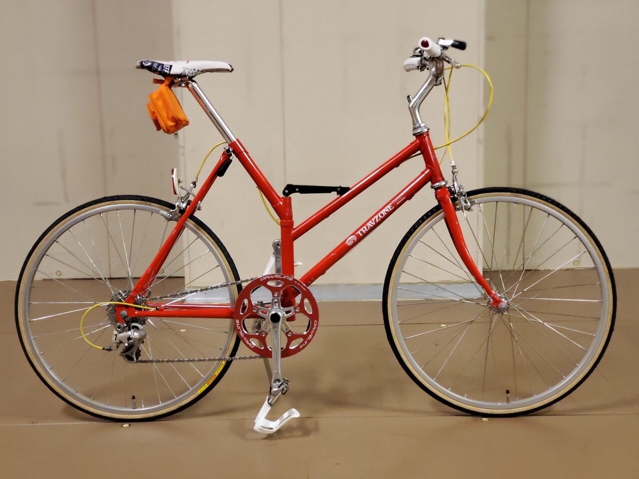 トラベゾーン（グランテック）24インチ　折りたたみ自転車 中古折りたたみ自転車】唯一無二のデザイン性！BRIDGESTONE