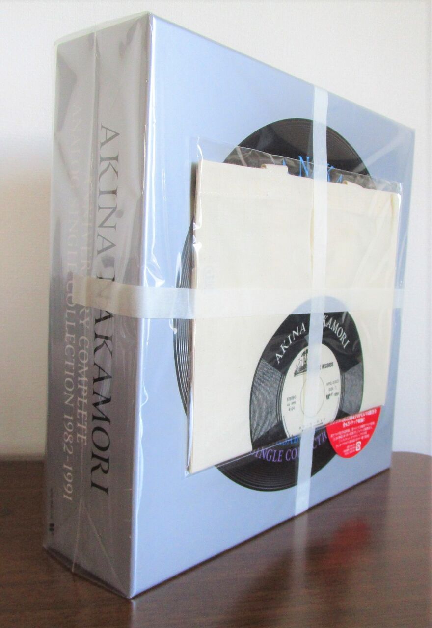 中森明菜 ANNIVERSARY COMPLETE ANALOG SINGLE COLLECTION 1982