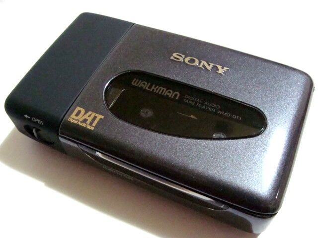 SONY DAT WALKMAN WMD-DT1