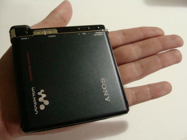 SONY MDウォークマン MZ-RH1 動作品 液晶不良