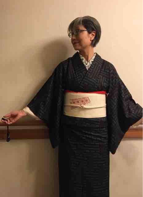 大島紬 アンサンブル 黒赤 惜しかっ