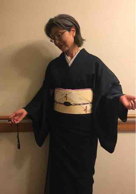 本麻黒の長襦袢を試着してみました : 還暦着物好き日記
