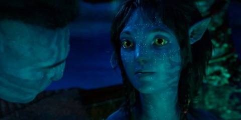 sigourney-weaver-as-kiri-avatar-2