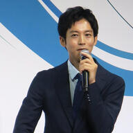 松坂桃李が語る家族との「ささやかな幸せ」