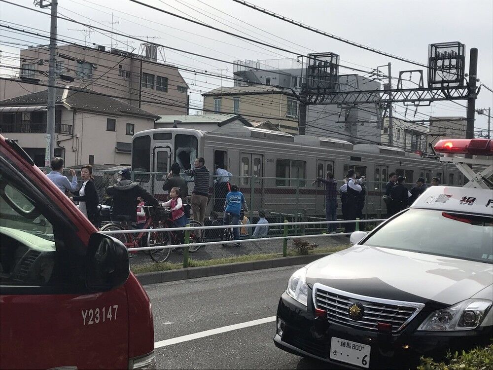人身事故の影響で東武東上線が運転見合わせ: 最新情報まとめ