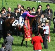 メイショウサムソン：圧倒的な才能を持った２冠馬の軌跡