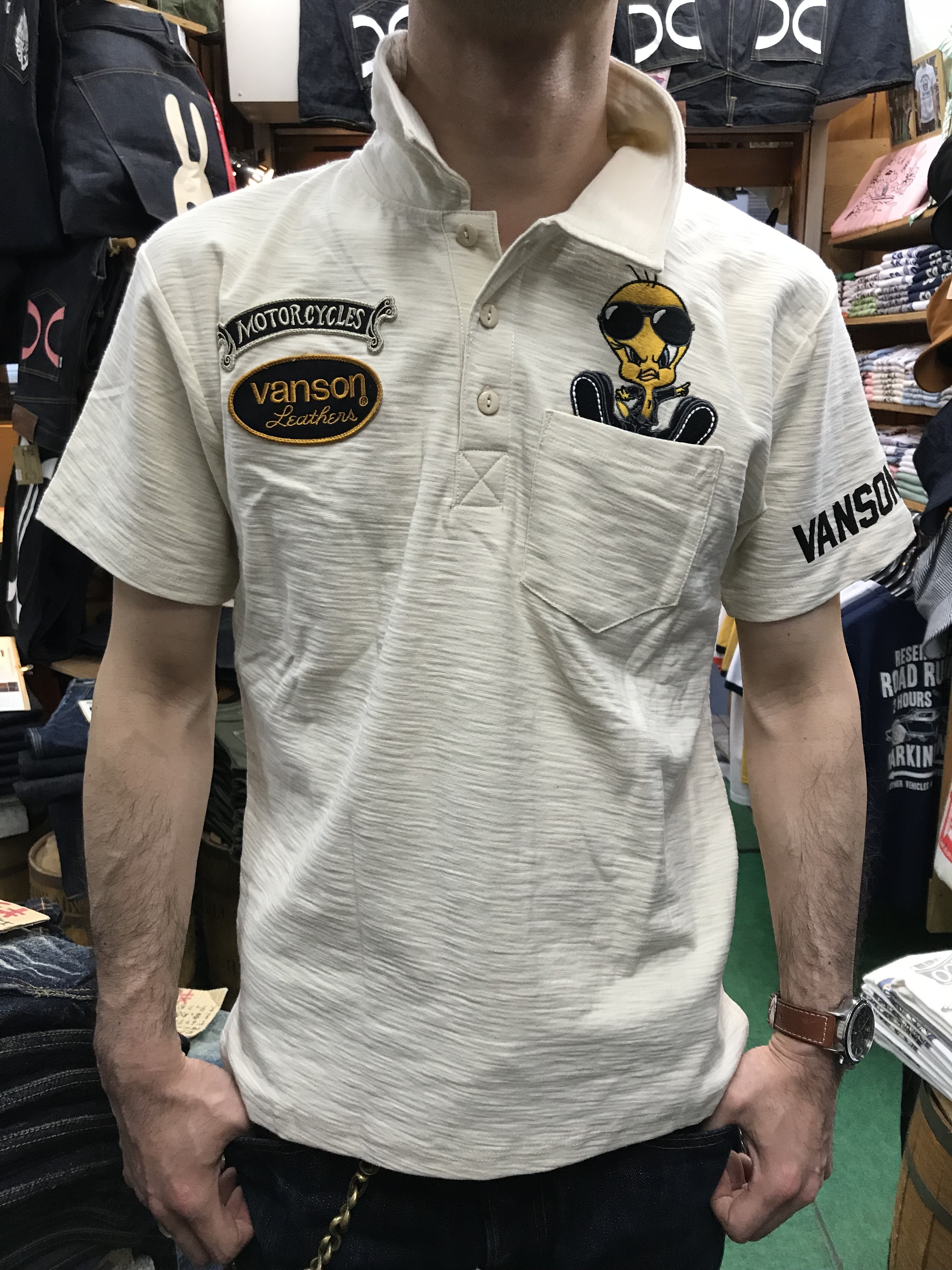 新品 VANSON バンソン ルーニーテューンズ ポロシャツ VANSON バンソン ルーニーテューンズ コラボ コヨーテ