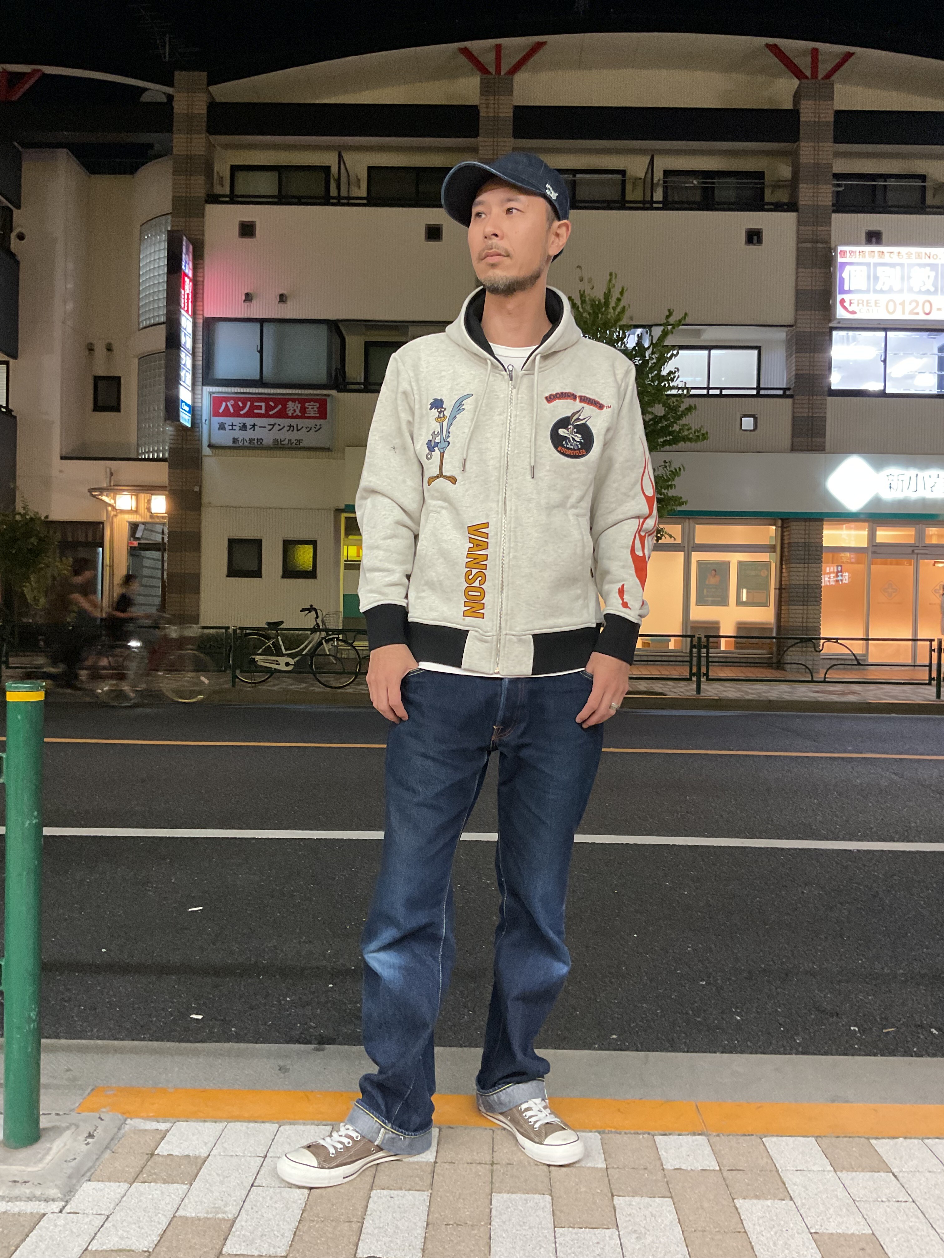 バンソン ！！ルーニーテューンズ フルジップ パーカー 