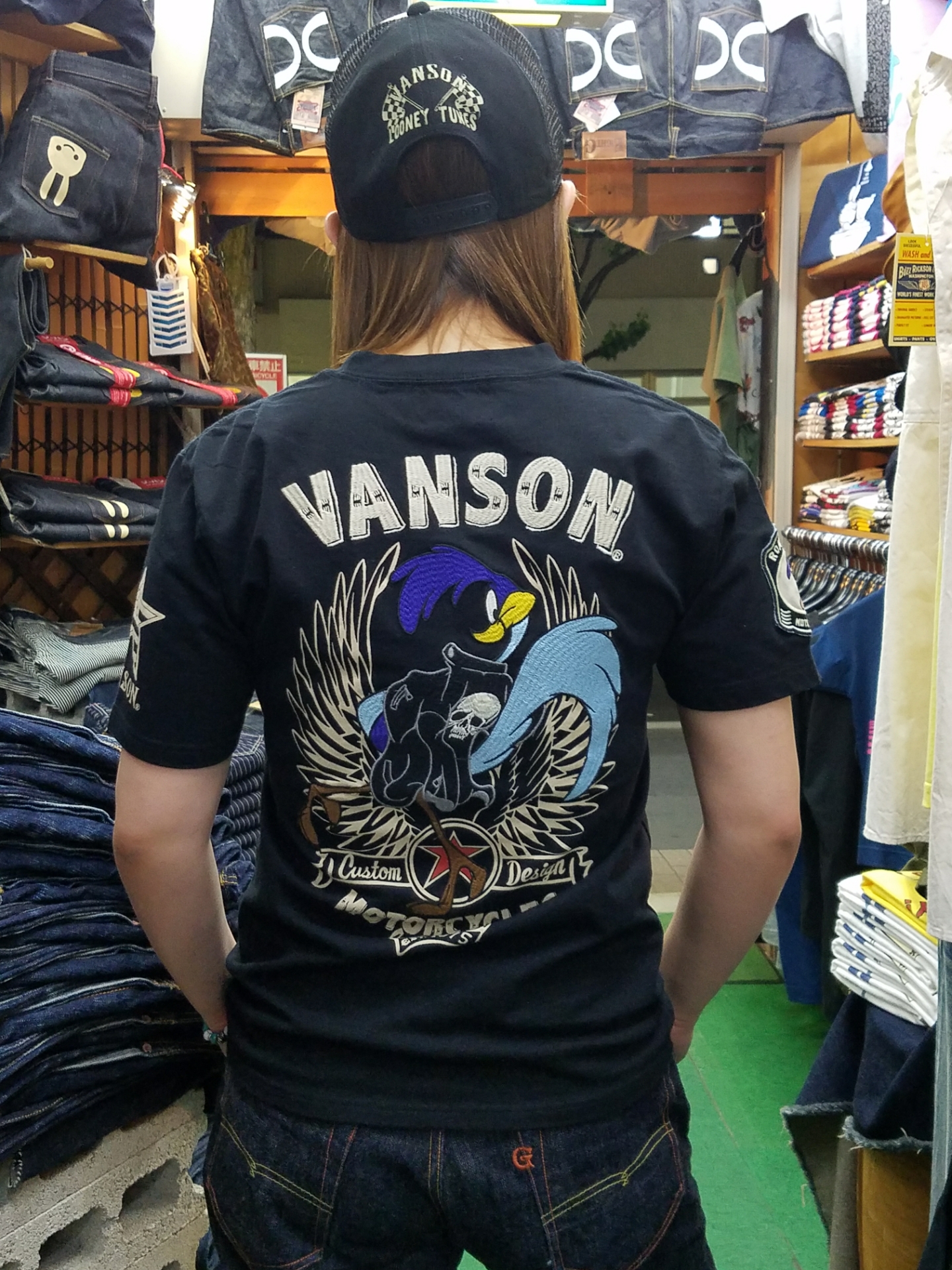 バンソン×ルーニー・テューンズ！ロードランナーTシャツ( *¯ ³¯*) : G