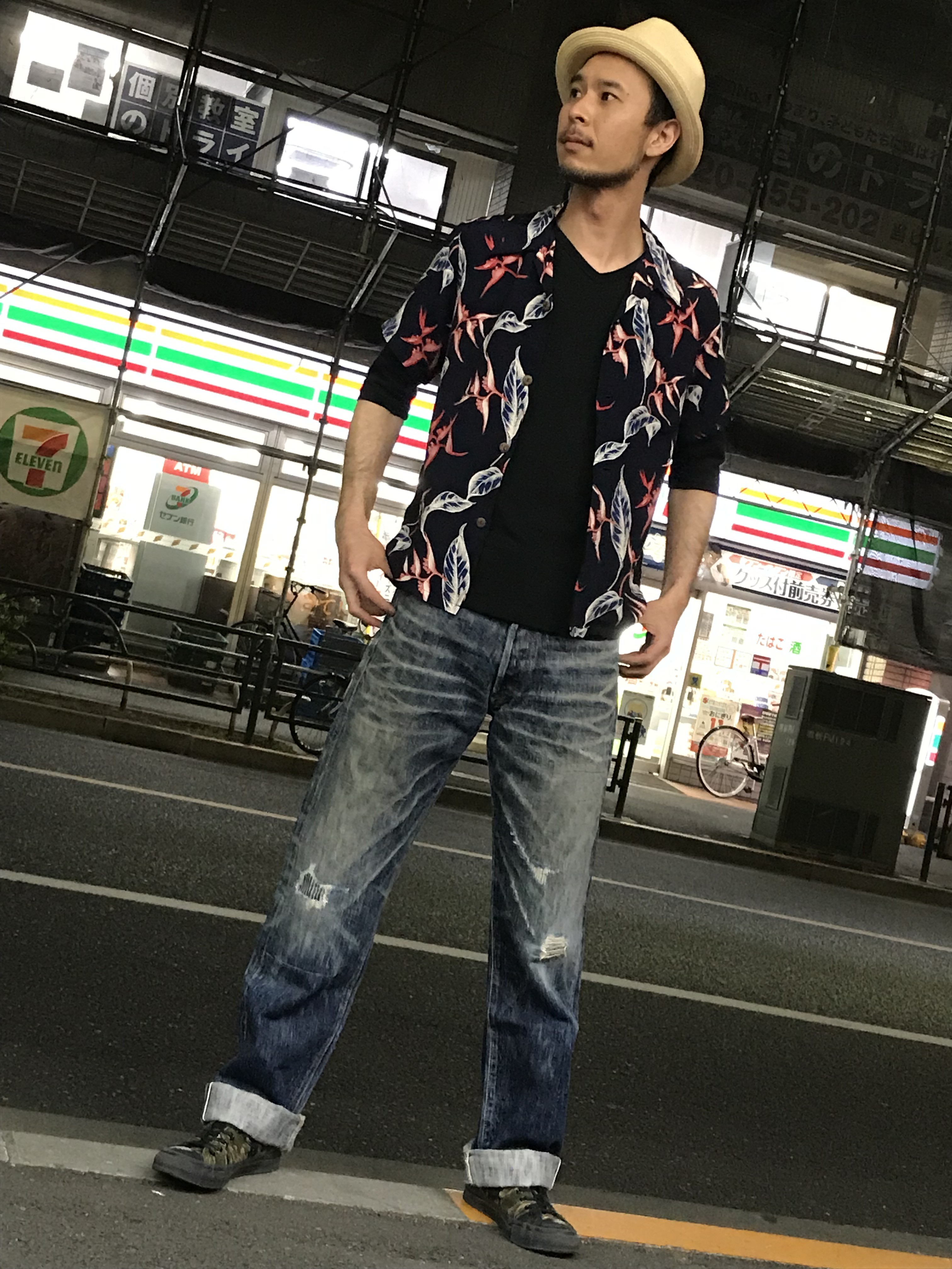 スタッフオススメコーディネート エイトジー アロハシャツ 極楽鳥花 Gパン屋サカイ