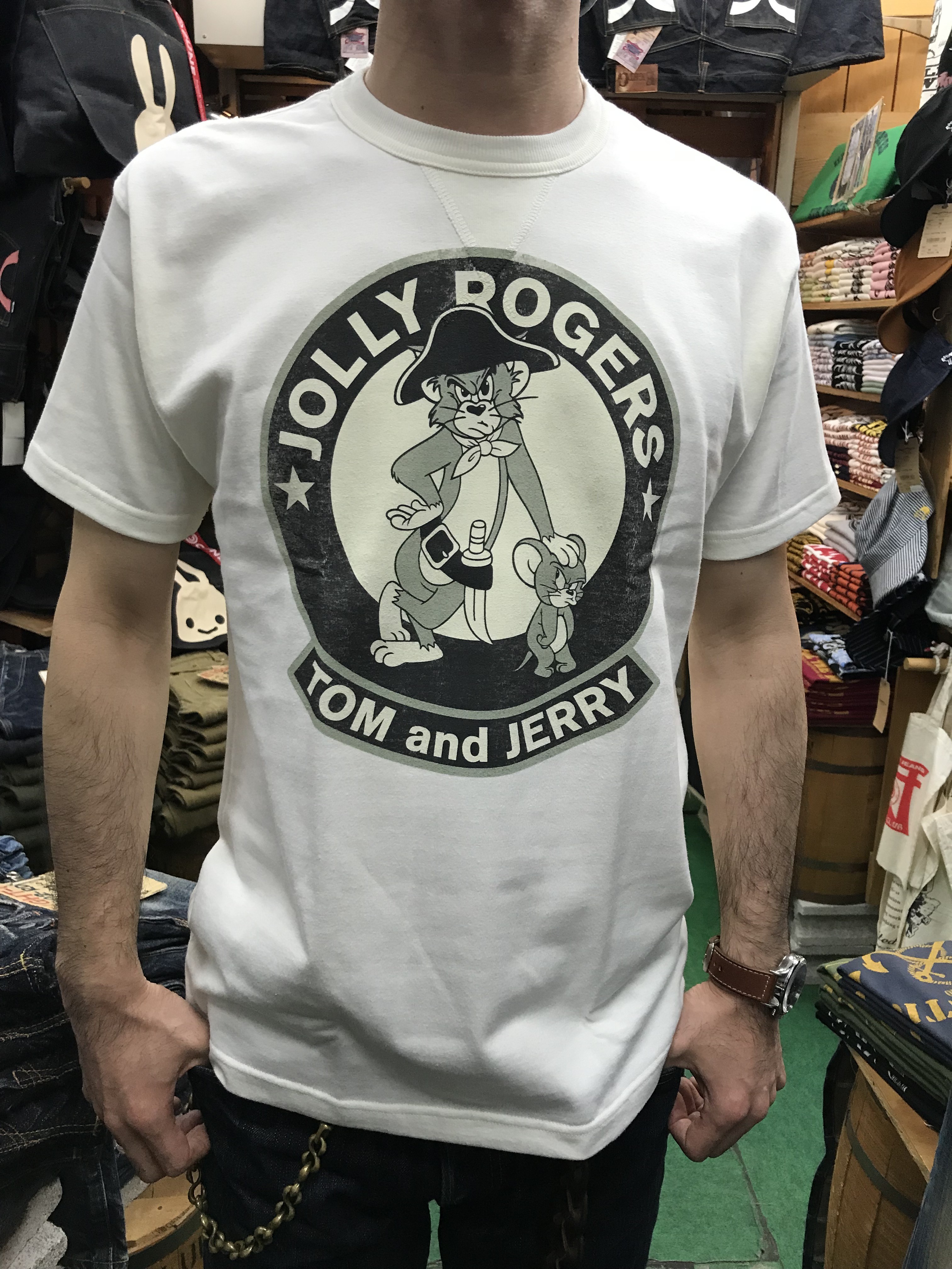 トイズマッコイ マッコイ 半袖 Tシャツ L ジョリーロジャース エアパイレーツ  01w-0101 TOY\u0027S McCOY トイズマッコイ TOM＆JERRY トムとジェリー JOLLY ROGERS 半袖Tシャツ オフホワイト  Lサイズ メンズ 半袖Ｔシャツ コットン TMC1818 中古品