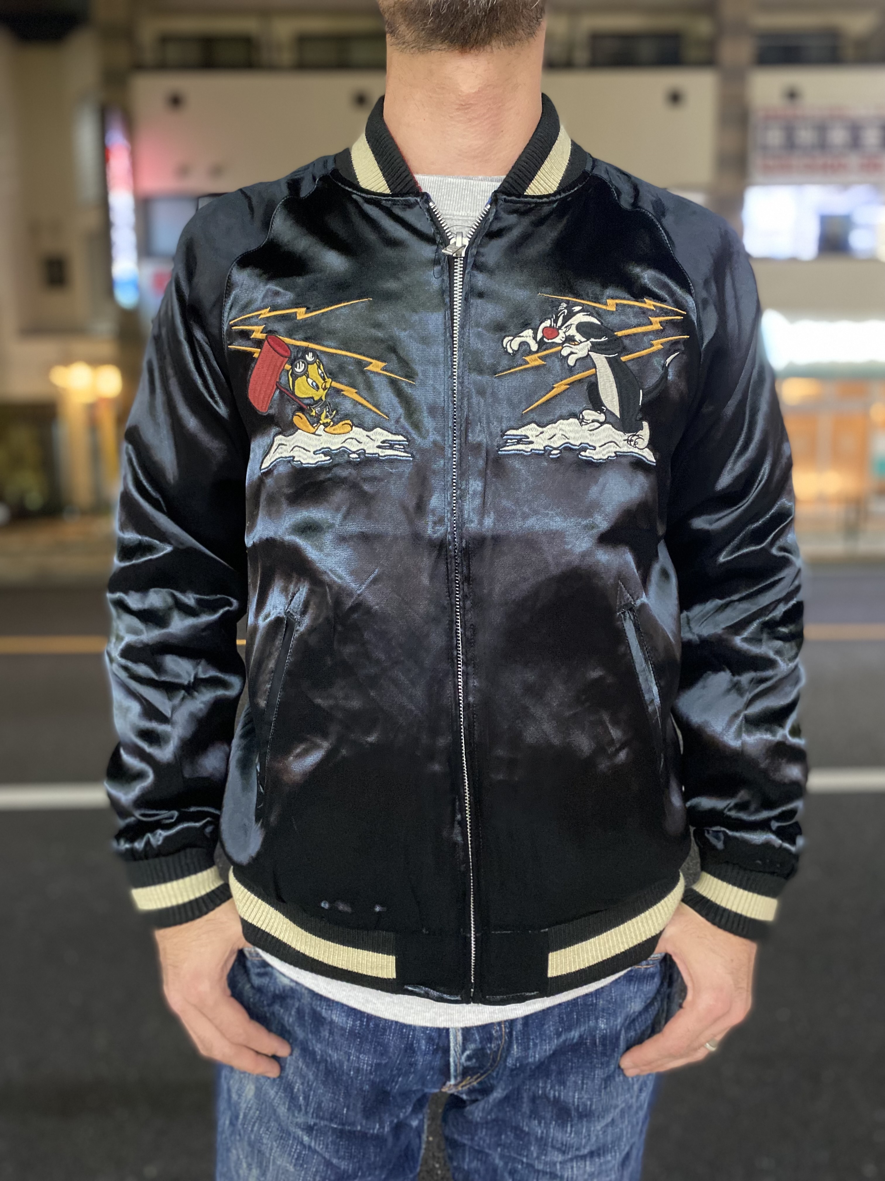 ブレイブマン ！スカジャンルーニーテューンズトゥイーティー