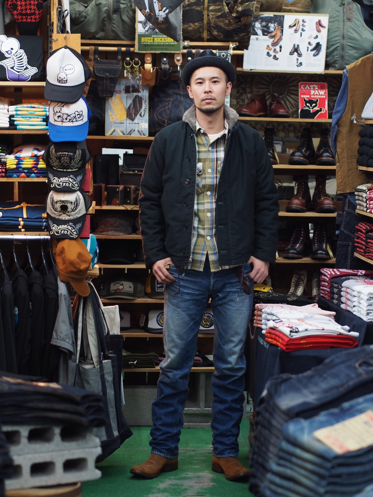 上バズリクソンズ N 1 コーデ 人気のファッションスタイル