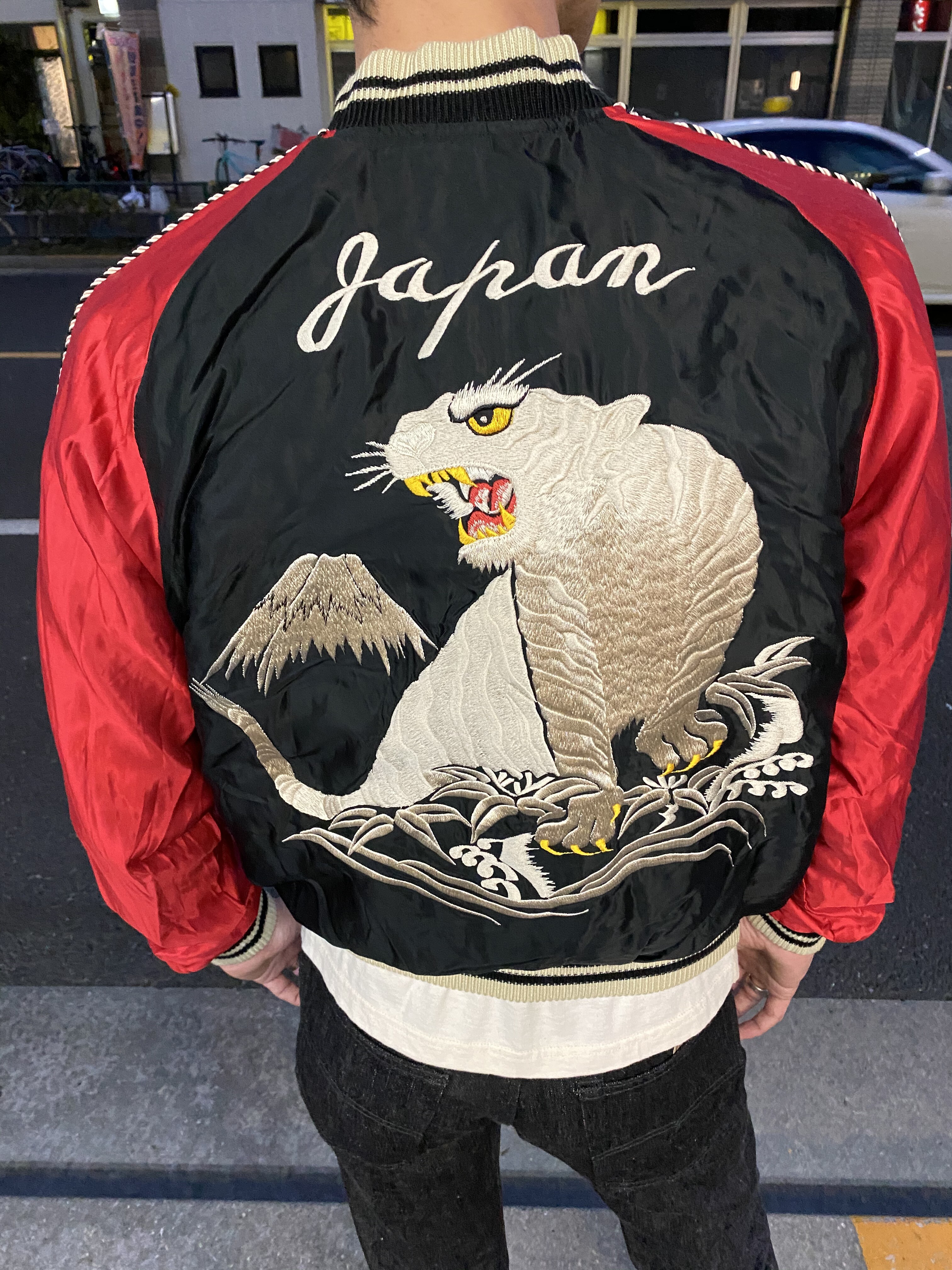 テーラー東洋 TT14650　港商 テーラー東洋 TT14650 港商 テーラー東洋！スカジャン“WHITE TIGER