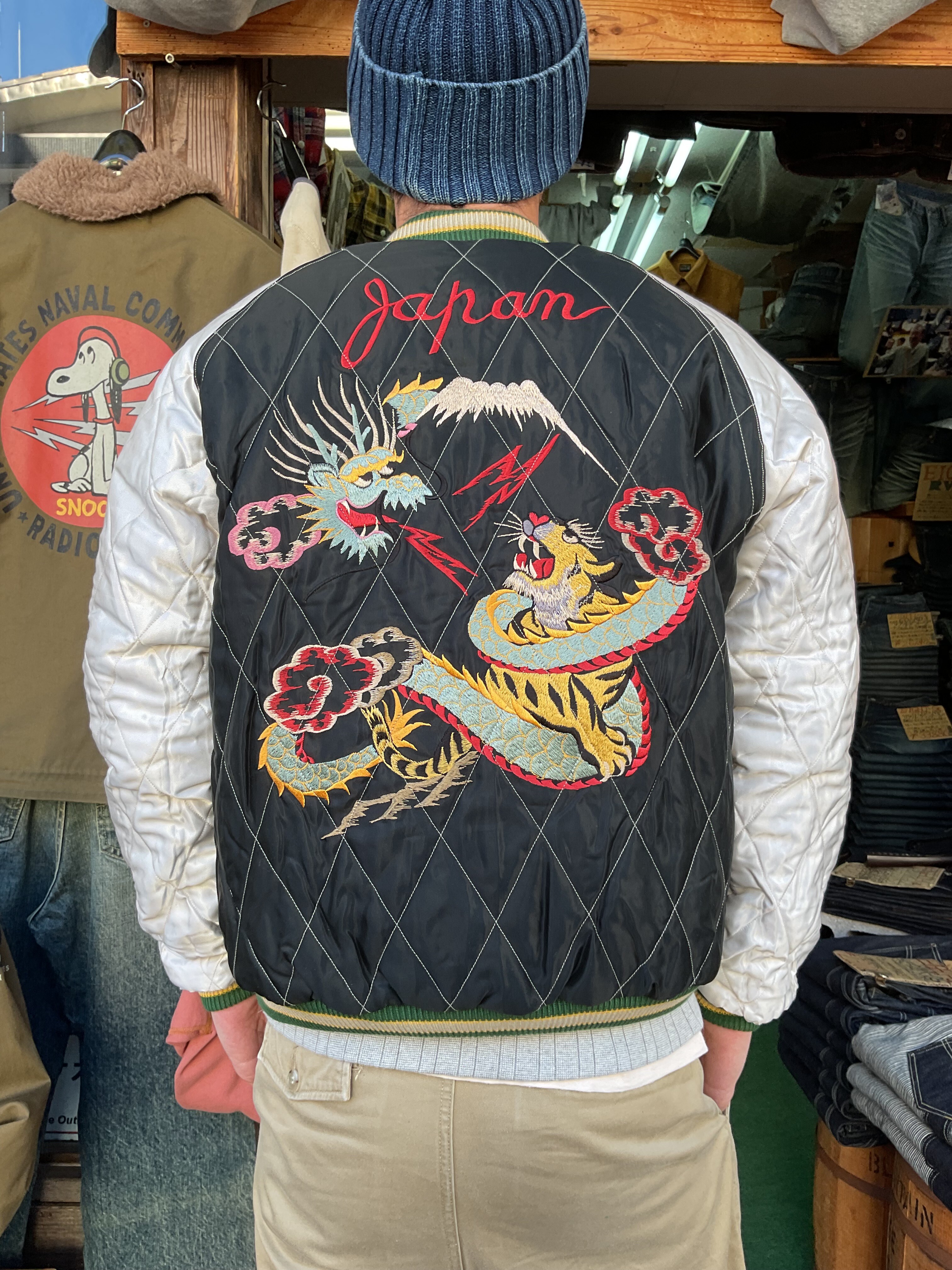 テーラー東洋 !!中綿入り 別珍スカジャンSNAKE & SKULL×DRAGON テーラー東洋 !!中綿入り 別珍スカジャンSNAKE & SKULL×DRAGON