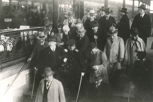 img_a5a435e207cb354622e36ac39fcf312e868303