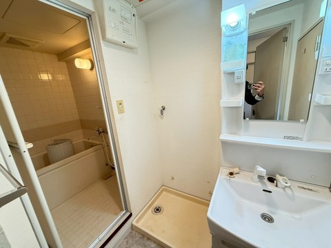 LINE_ALBUM_20251201_251201_12
