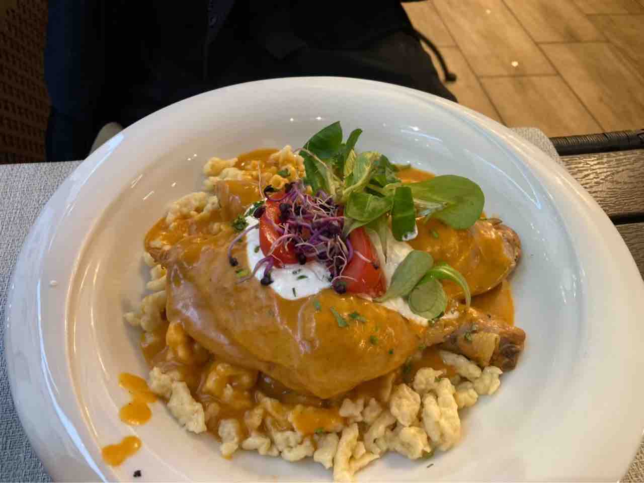 ハンガリー】ブタペストのレストラン紹介 : ベルギー暮らしのエイコさん