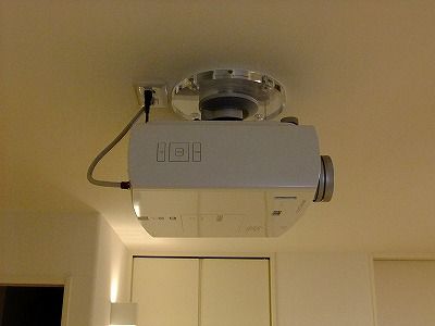 ホームシアター専門店「EioN（えいおん）」ブログ : 天井埋め込みスピーカー（シーリングスピーカー）でのリビングシアター