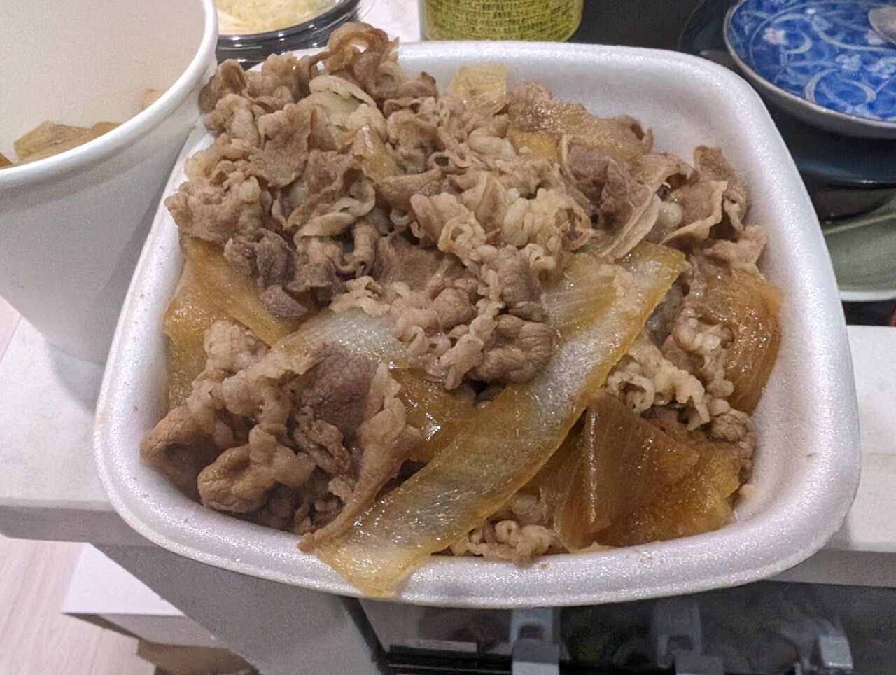 チーズ 牛 丼 特 盛