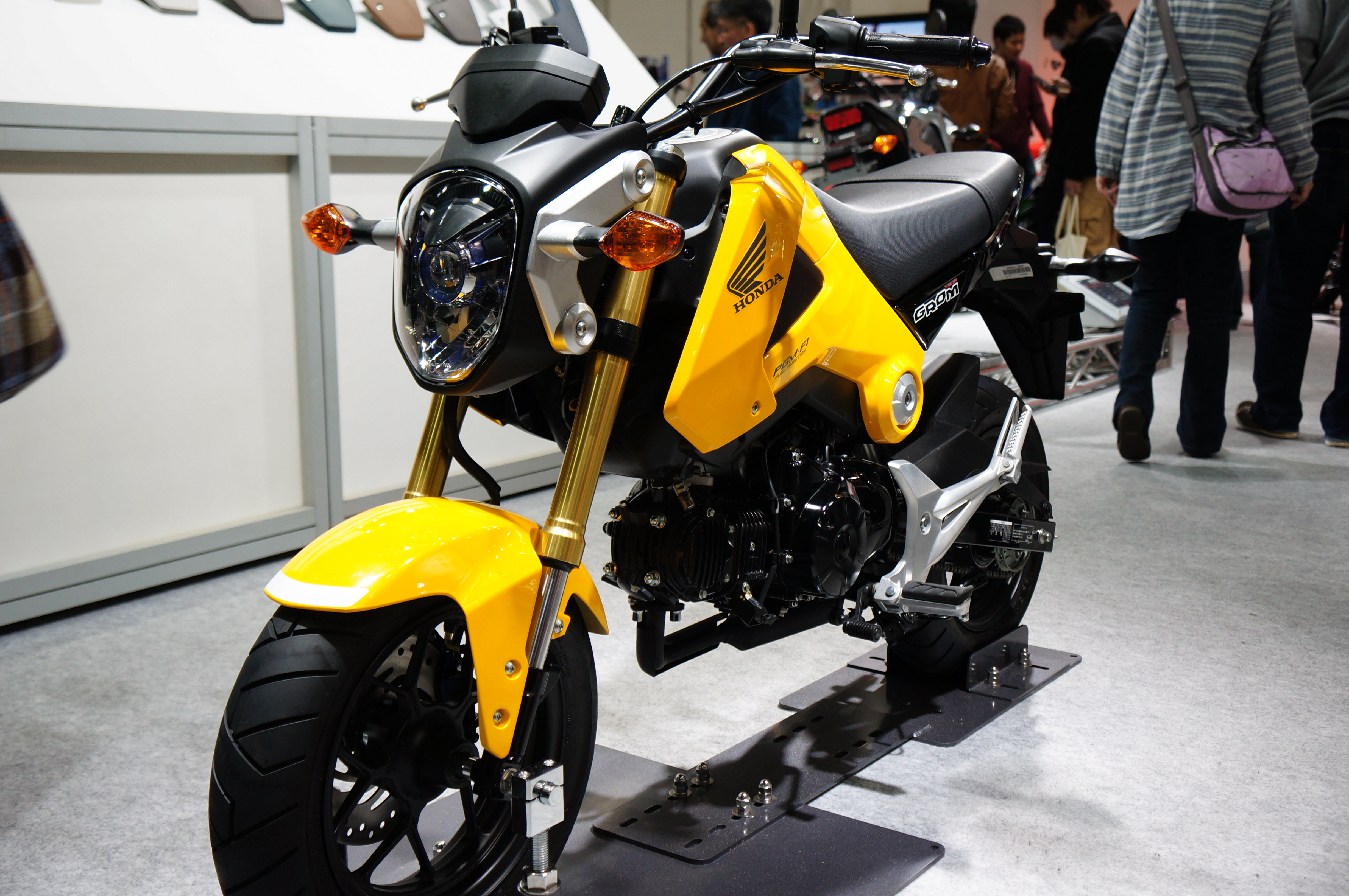 今さらですが 大阪モーターサイクルショーに行ってきました Grom欲しいィィィ ホンダブース Eitaro Ninja 今さらですが 大阪モーターサイクルショーに行ってきました Grom欲しいィィィ ホンダブース Eitaro Ninja