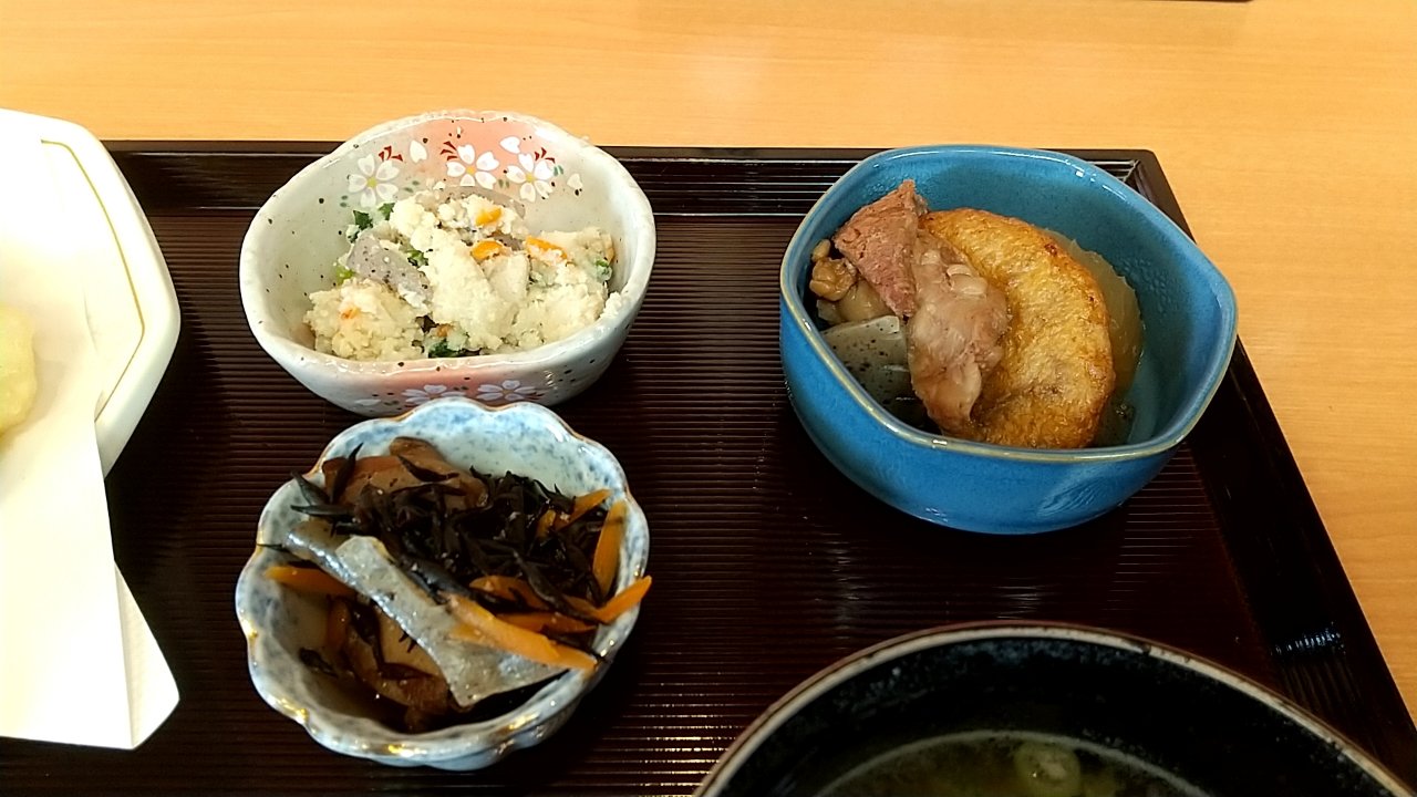 和食料理店の日替り定食 天ぷら 和歌山市太田 和食よこい Eitiの主に和歌山関西食べ歩き