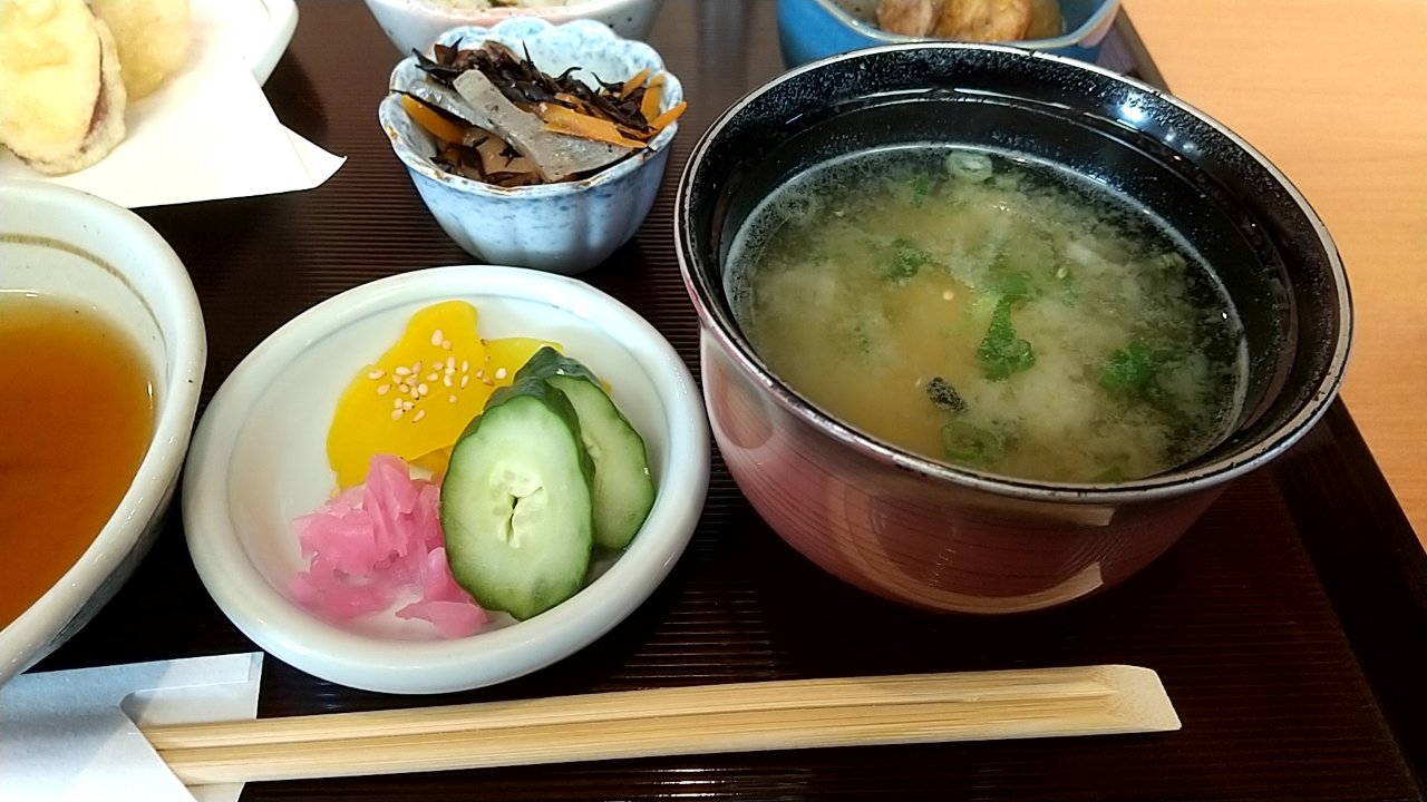和食料理店の日替り定食 天ぷら 和歌山市太田 和食よこい Eitiの主に和歌山関西食べ歩き