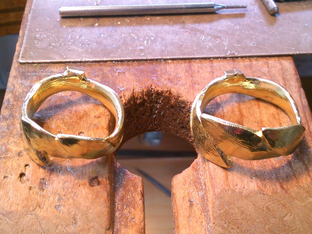 葉の指輪のキャスト上がり 究極のシルバーアクセを作る江島多規男のblog