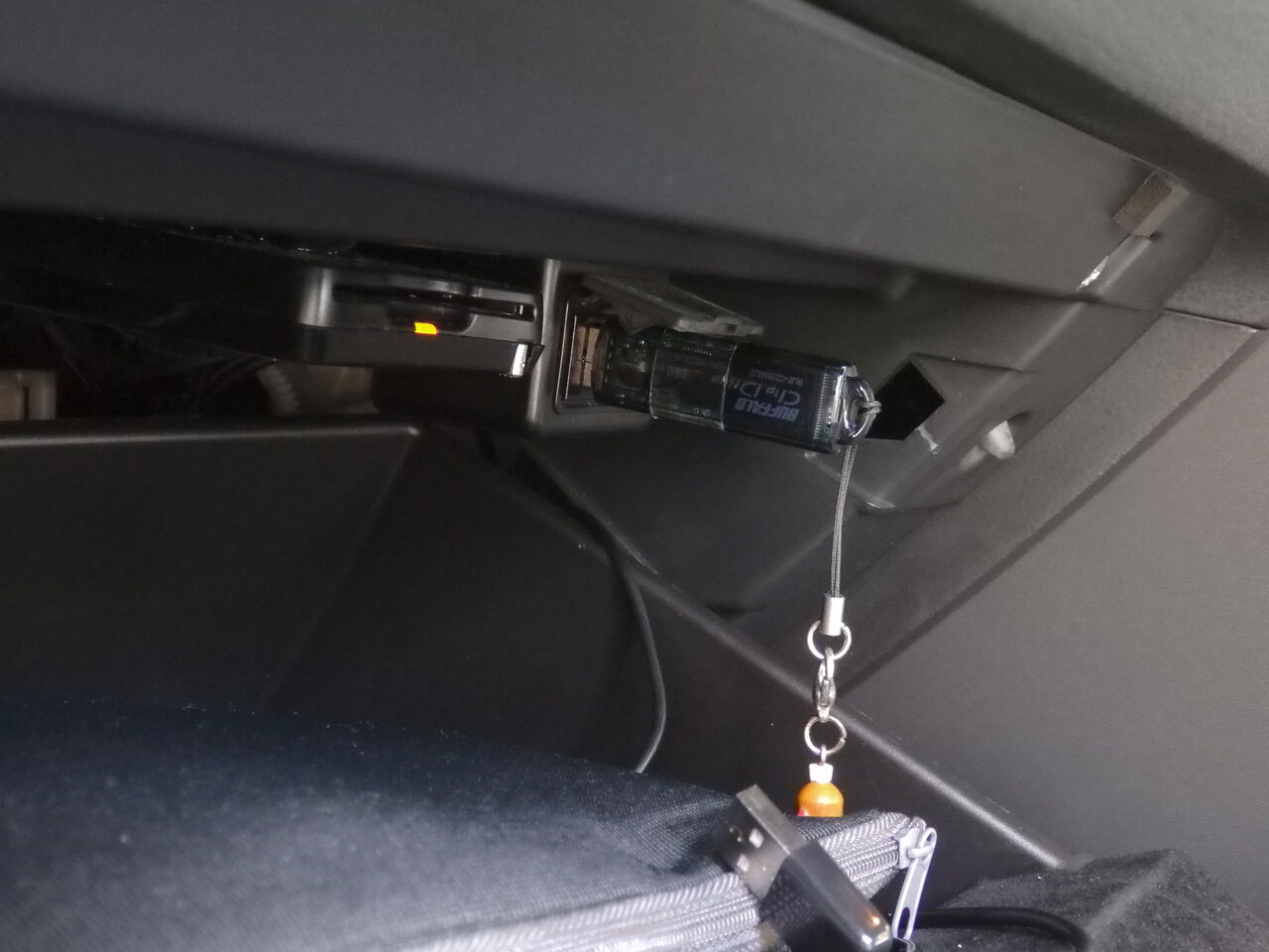 Usb切替器を作る その1 現状 課題 着想 Brzで快適生活 Usb切替器を作る その1 現状 課題 着想 Brzで快適生活