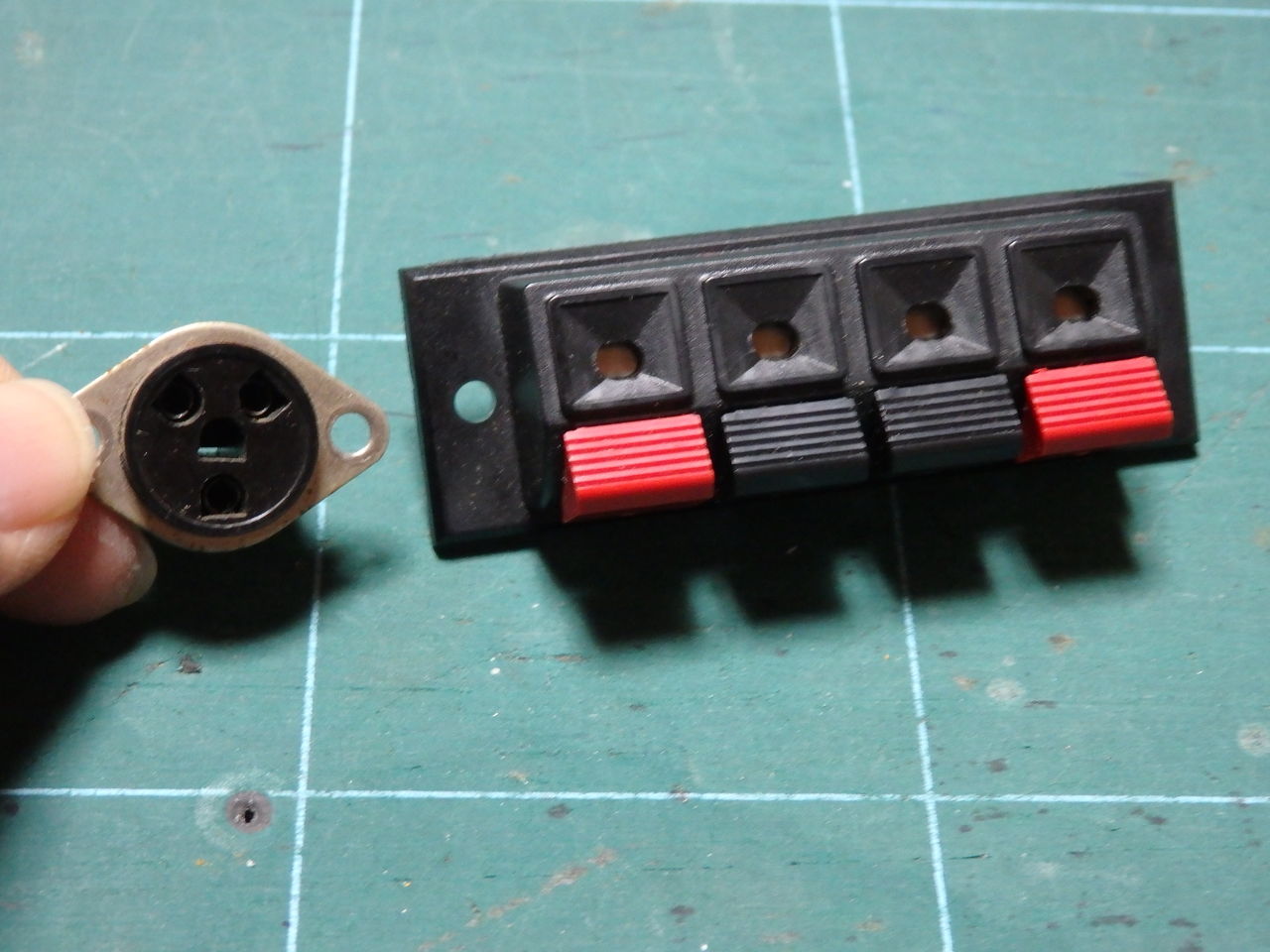 YAMAHA CS-70のスピーカー端子を使いやすくする : BRZで快適生活