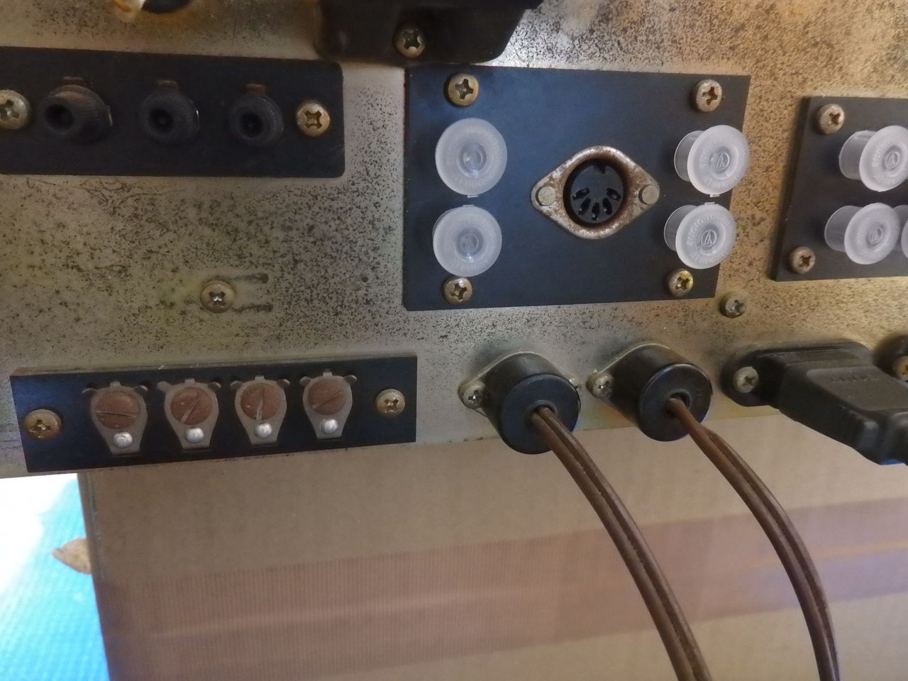 SS-40スピーカーの3ピン端子汎用化アダプタの製作 : BRZで快適生活