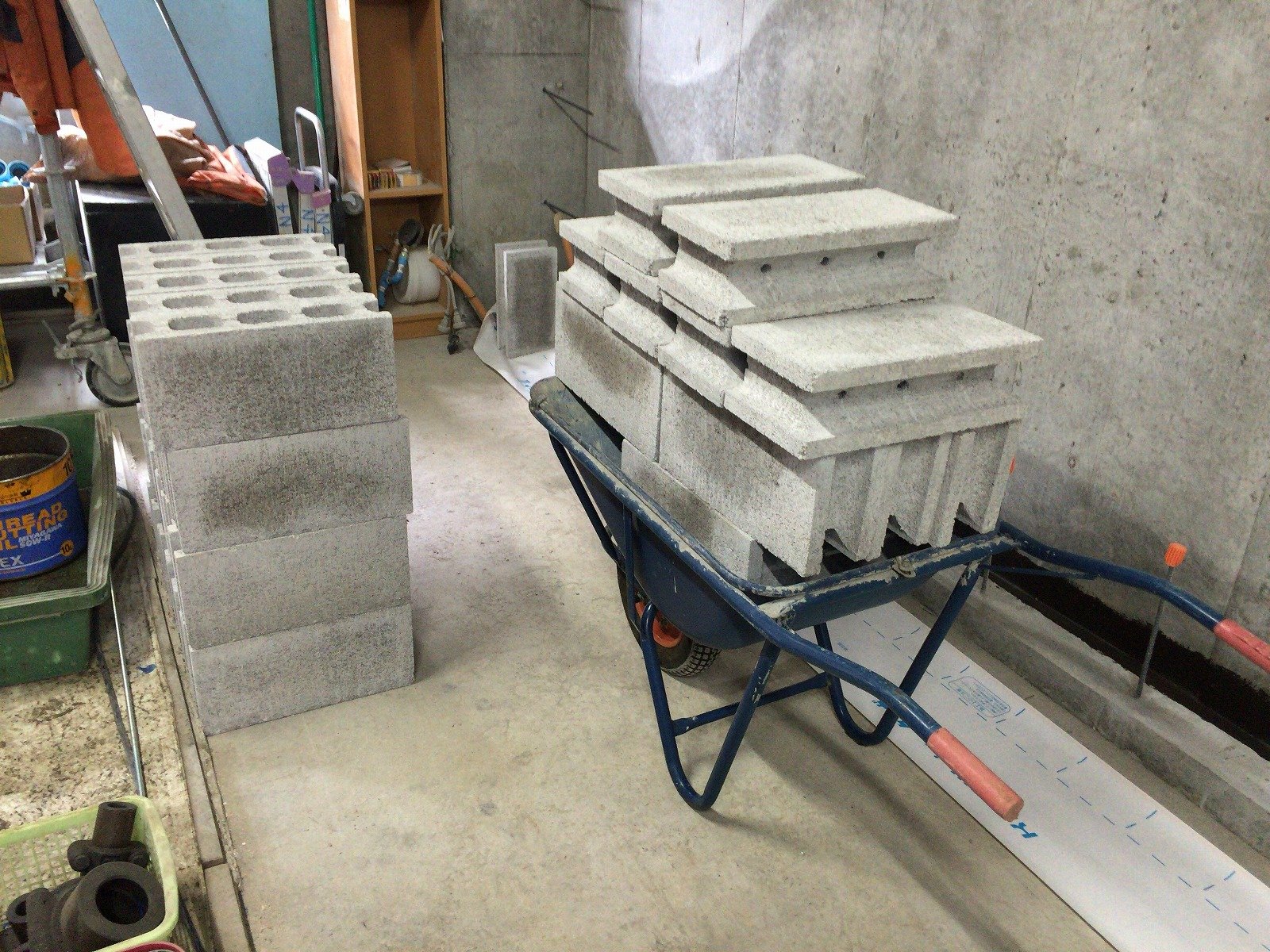 パンクしにくい一輪車のタイヤって ブロック屋ほろさんのblog