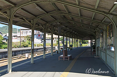 秩父鉄道・上長瀞駅プラットホーム