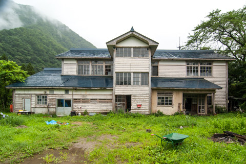 060729岐阜・白川村立白川小学校小白川分校01