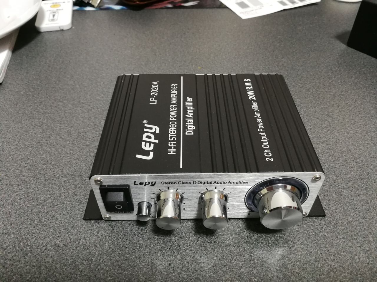 Lepai LP-2020A+ デジタルパワーアンプ　NFJ Edition ○ 購入して、聴いた感想。 人気アンプのLepai LP-2020A+＠NFJ