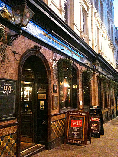 $4コマ漫画 - 英国紳士と国際結婚@ロンドン