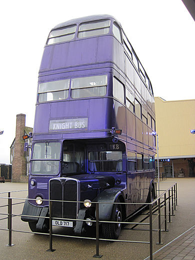 $4コマ漫画 - 英国紳士と国際結婚@ロンドン