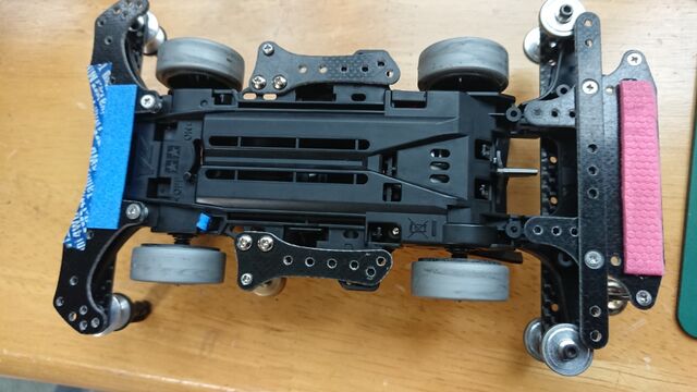 ミニ四駆 B-MAX 用完成車 カーボン多数 VZシャーシ 走行少 ミニ四駆】VZシャーシのB-MAXマシンをご紹介☆レイスピアーを