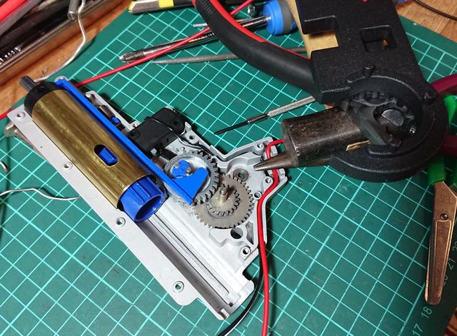 俺のM4・BAD556計画⑩】メカボ内も加工地獄！ : サブカル”ダディ