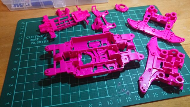 ミニ四駆】簡単！手間いらずで新シャーシに提灯製作