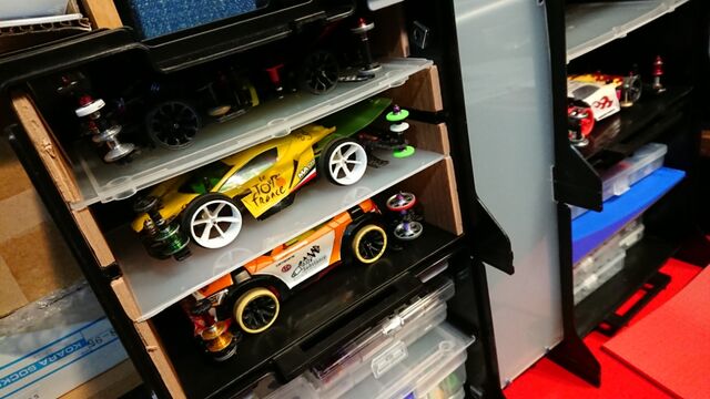 ミニ四駆】ポータブルピットの仕切りを3段に。 : サブカル”ダディ