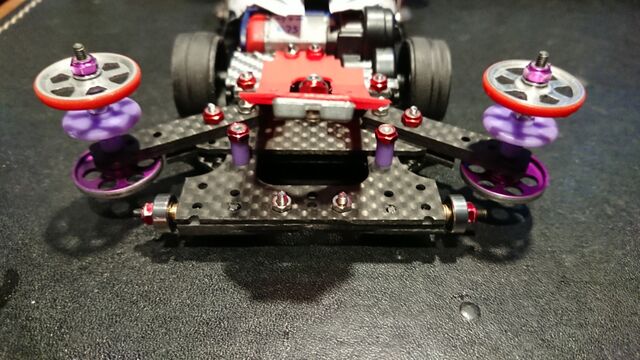ミニ四駆】新・リアバンパーを作る！➁スキッドローラー : サブカル