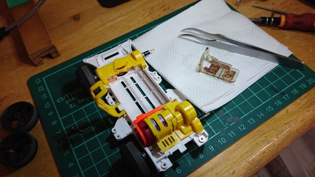 ミニ四駆　転正VZシャーシ ミニ四駆】正転VZへの道～モーター抑え : サブカル”ダディ”ガッテム日記