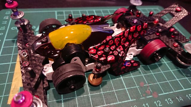 ミニ四駆】FMVZへ純正スラダンを投入！ : サブカル”ダディ