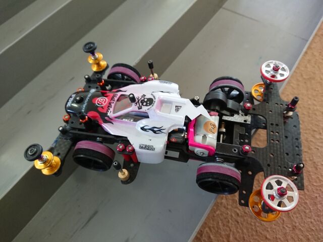 ミニ四駆 バタフライバンパーの調整方法 サブカル ダディ ガッテム日記